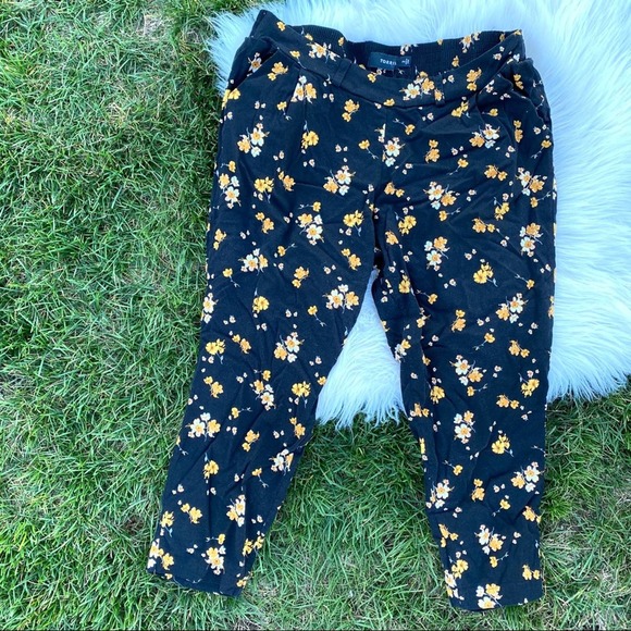 Torrid floral black ankle pants 2